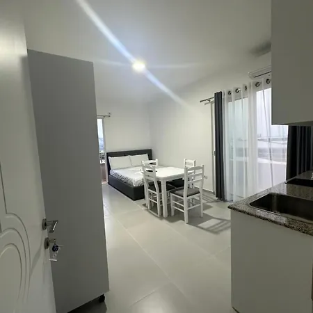 Apartment Room11 *